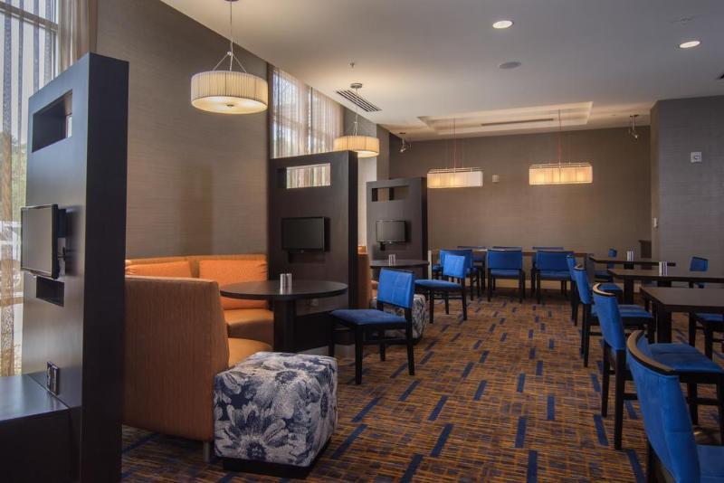 Courtyard By Marriott Raleigh-Durham Airport/Brier Creek Hotell Exteriör bild